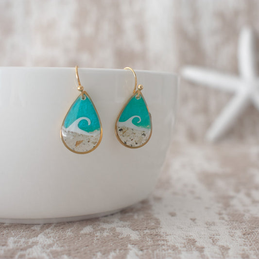 Drop Wave Dangle in Gold