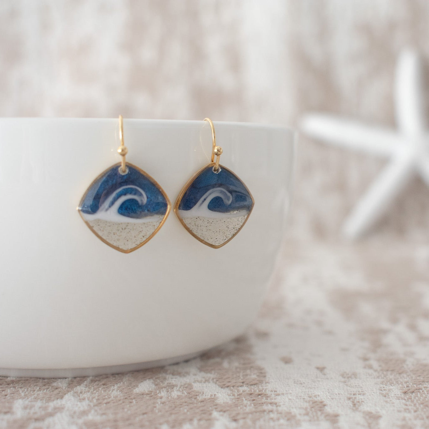 Square Wave Dangle in Gold