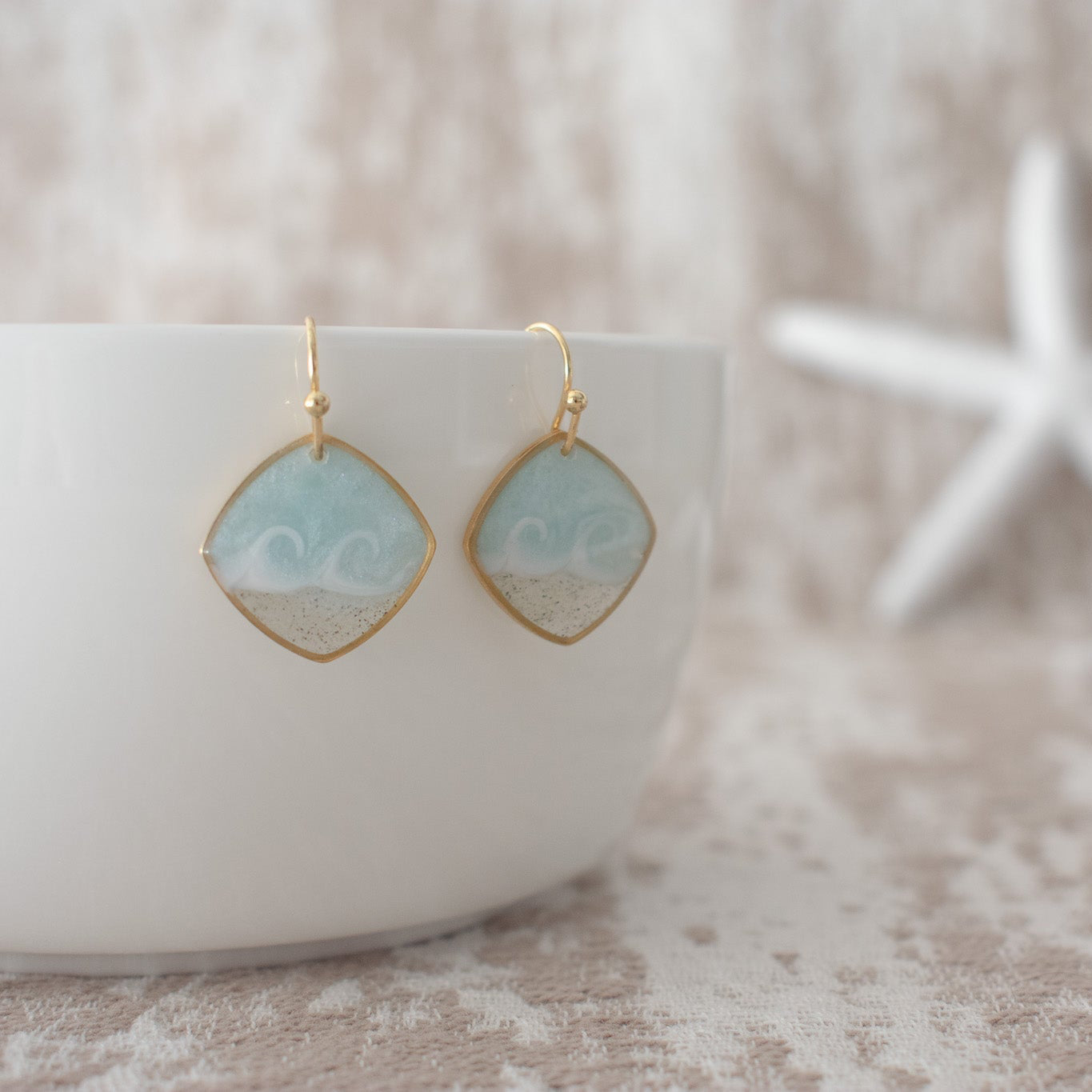 Square Wave Dangle in Gold