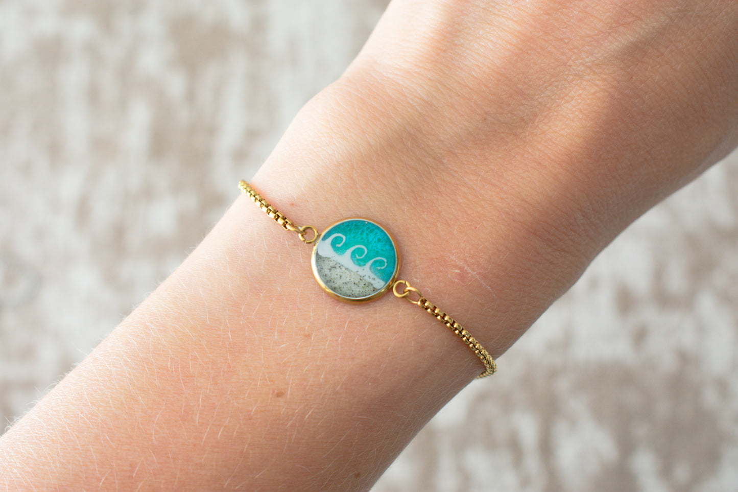 Wave Bracelet in Gold