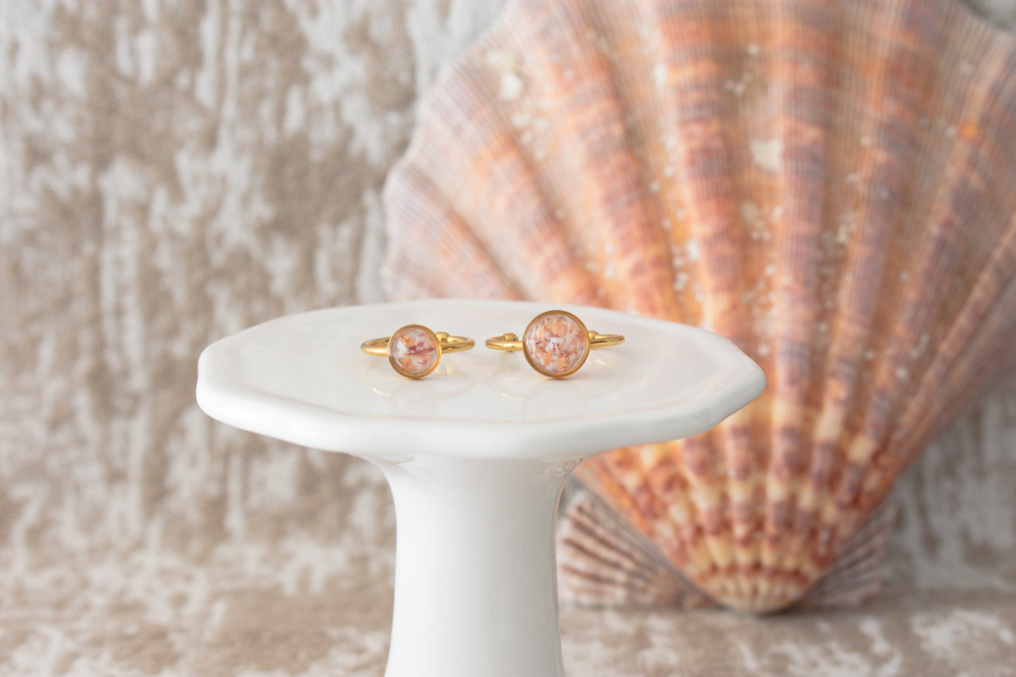 Crushed Shell Ring in Gold