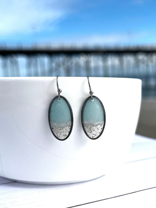 Oval Wave Dangles in Silver