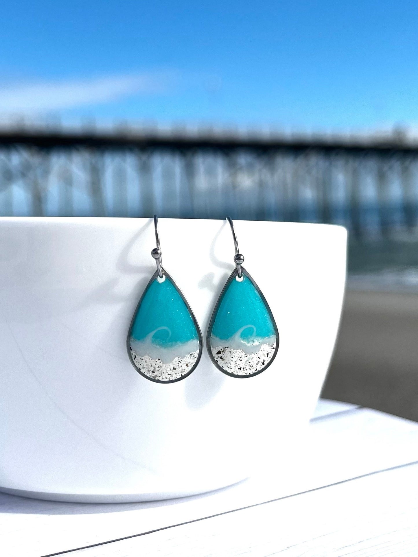 Drop Wave Dangle in Silver