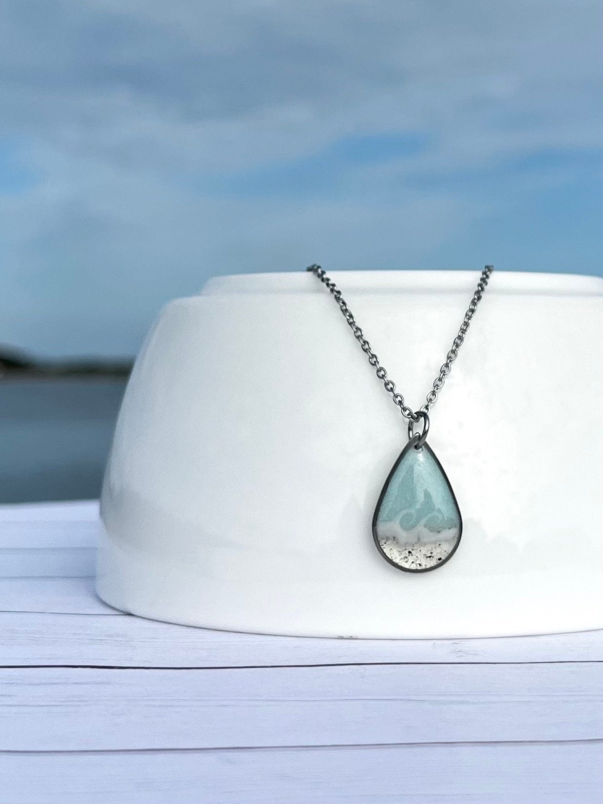 Light Blue Teardrop Wave Neckalce