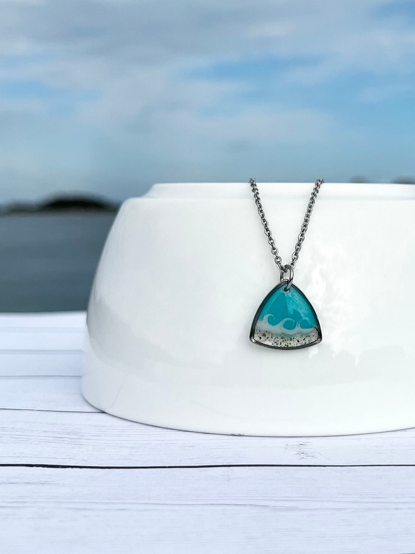 Triangle Wave Necklace in Silver