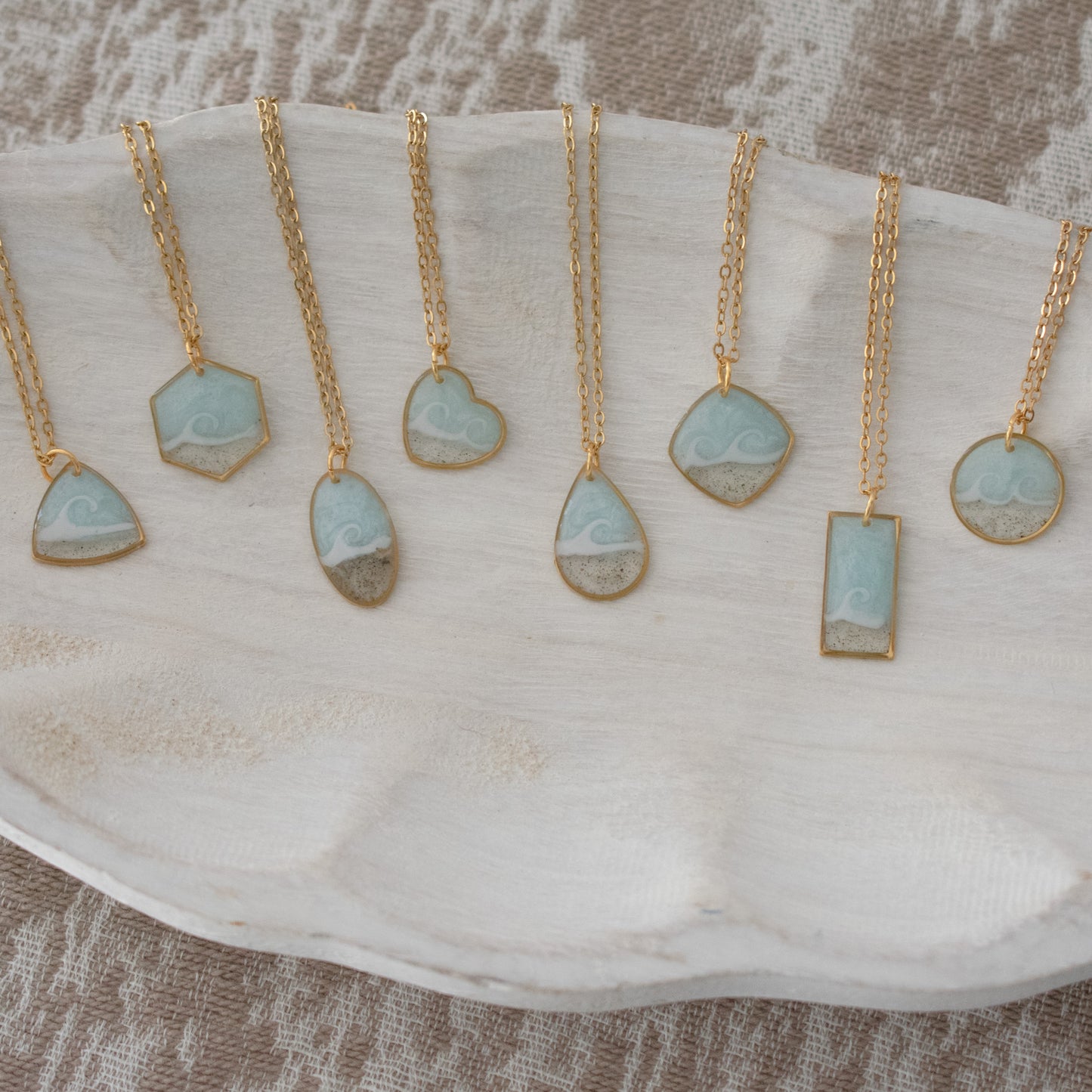 Wave Necklace in Gold